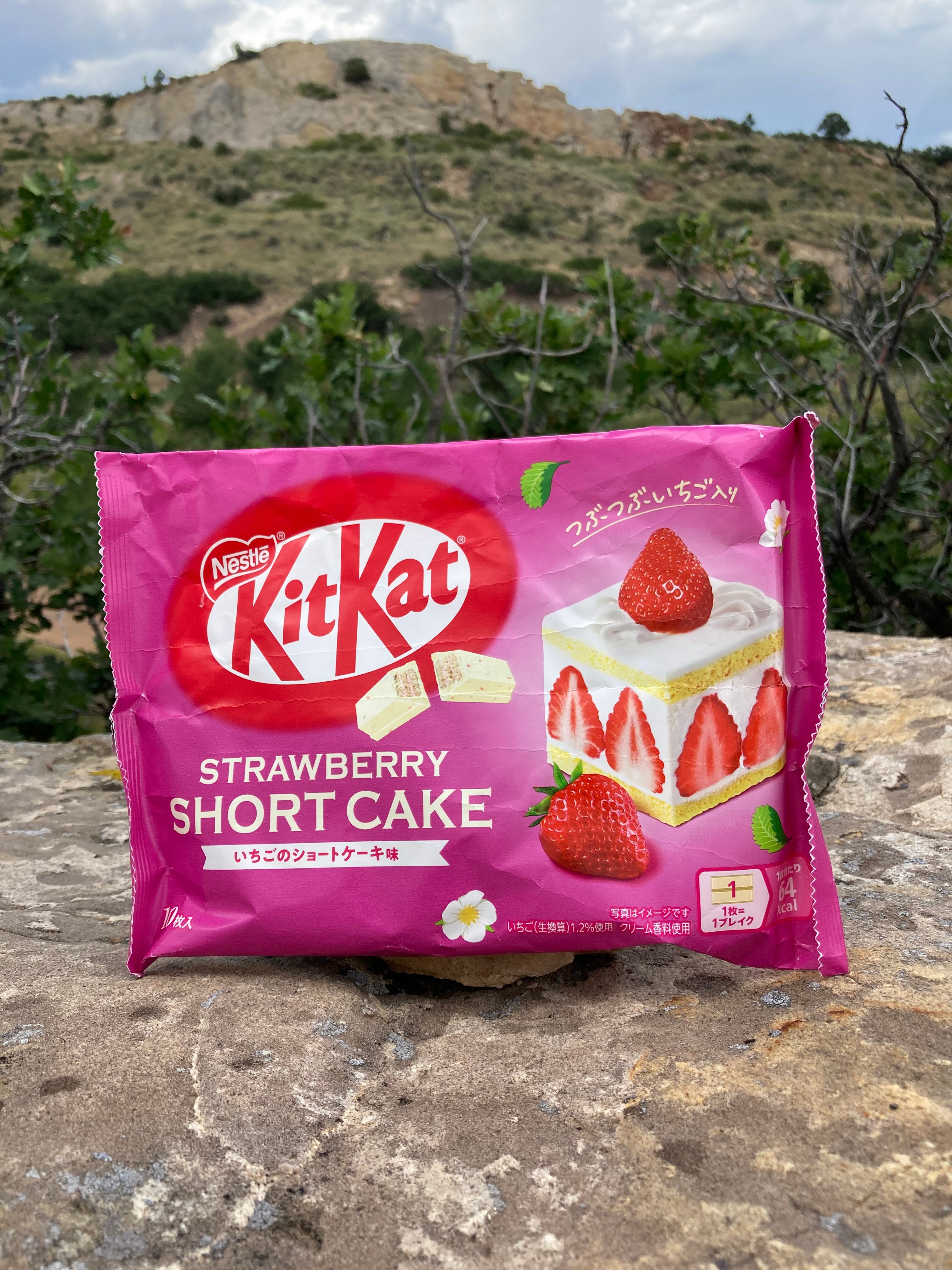 Kit Kat Strawberry Shortcake (Japan)